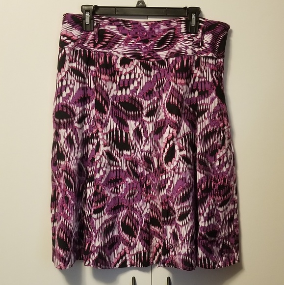 East 5th Dresses & Skirts - 🔴5 for $15.00🔴East 5th skirt